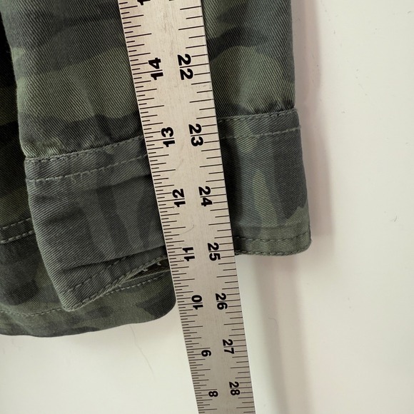 Caslon Women's Camouflage‎ Military Jacket Sz L Green Studded Chore Barn Country - Picture 7 of 14